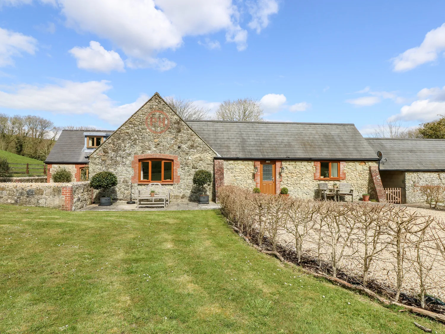 dog-friendly-cottages-isle-of-wight